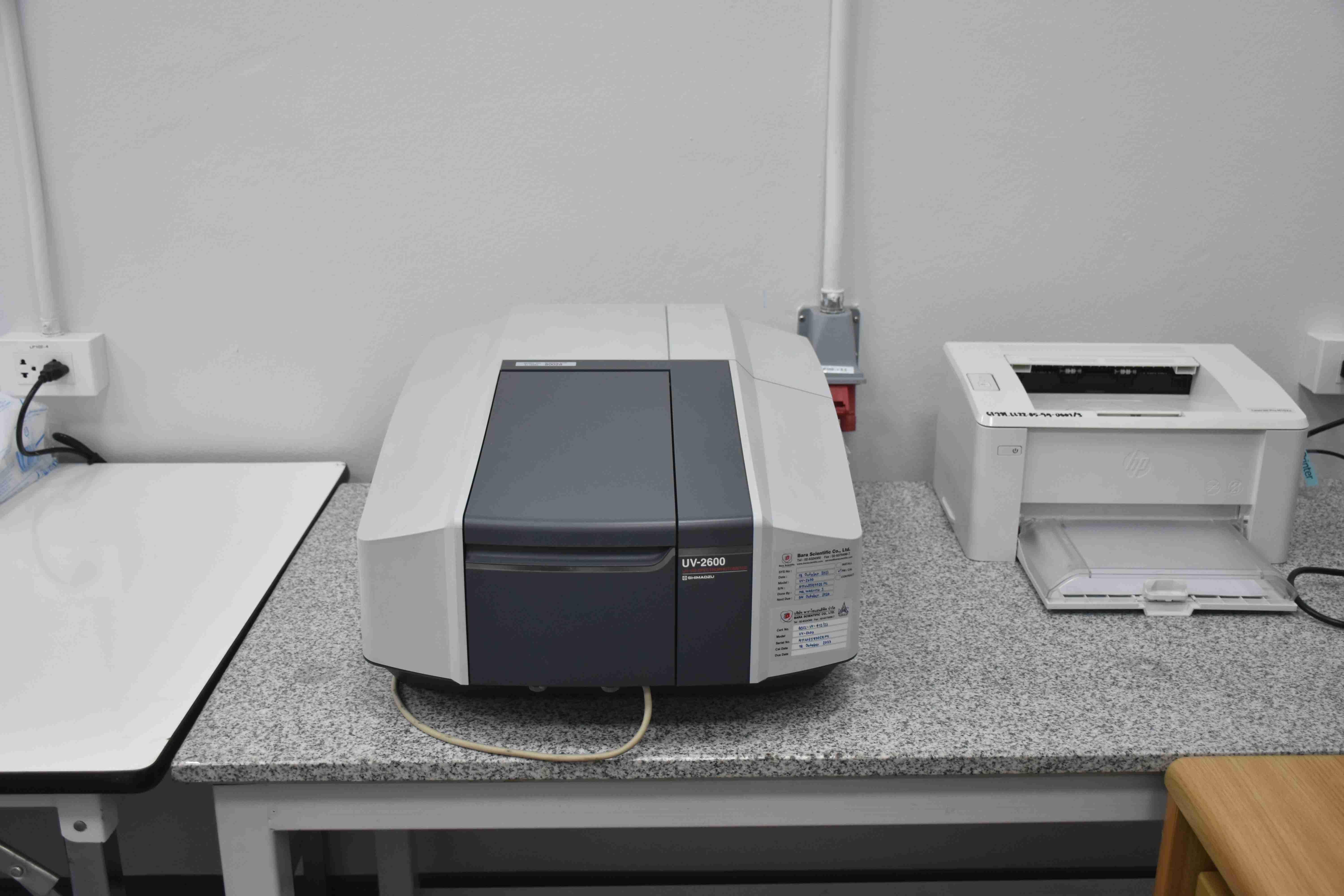 [UR] Ultraviolet-Visible Diffuse Reflectance Spectrophotometer 